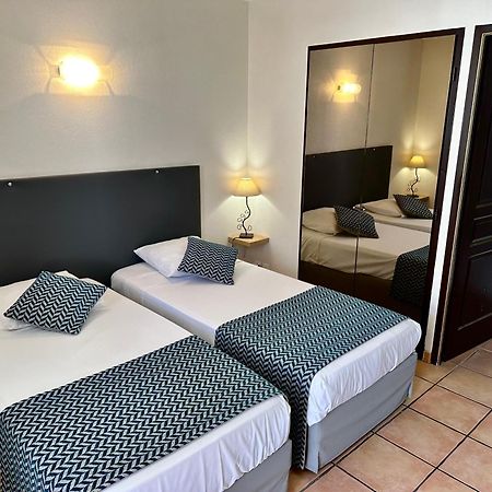 Logis Hotel Les II Mas - Perpignan Sud Cabestany エクステリア 写真