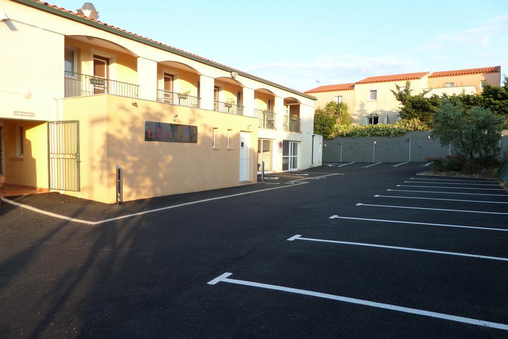 Logis Hotel Les II Mas - Perpignan Sud Cabestany エクステリア 写真